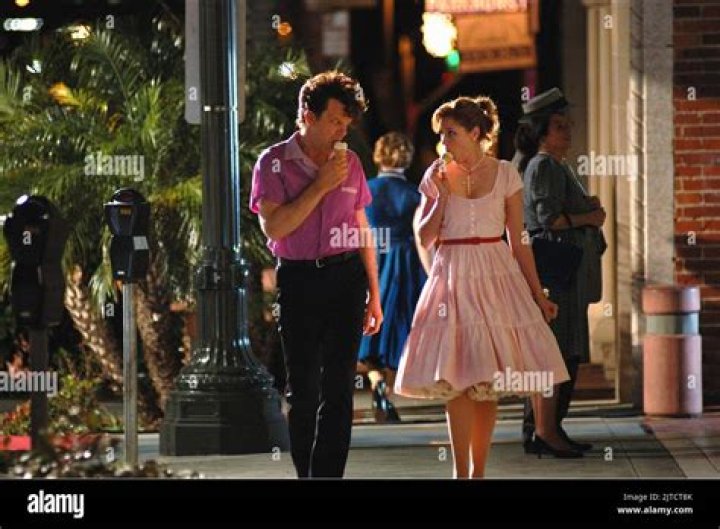 Jenna Fischer Battles Asses, Boobs in Walk Hard